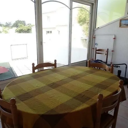 House 300m Centre Ville Et 1300m Env. Plage Petite Maison De Vacances 4 Pers.